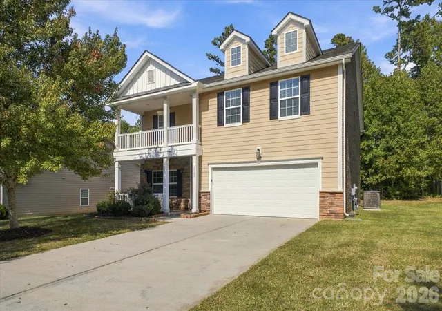 Photo 1 of Single family home for sale at 3724 Martele Dr, Charlotte, NC 28227 | MLS# 4432684 | Listing updated on 2026-10-09