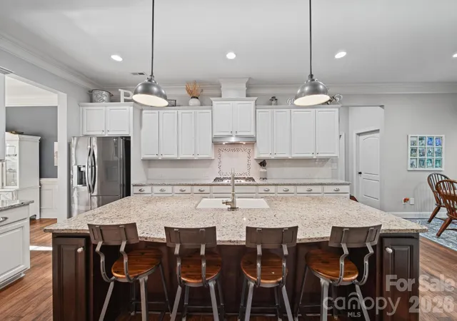 Photo 3 of Single family home for sale at 2028 Donovan Dr, Matthews, NC 28104 | MLS# 4432687 | Listing updated on 2026-10-09