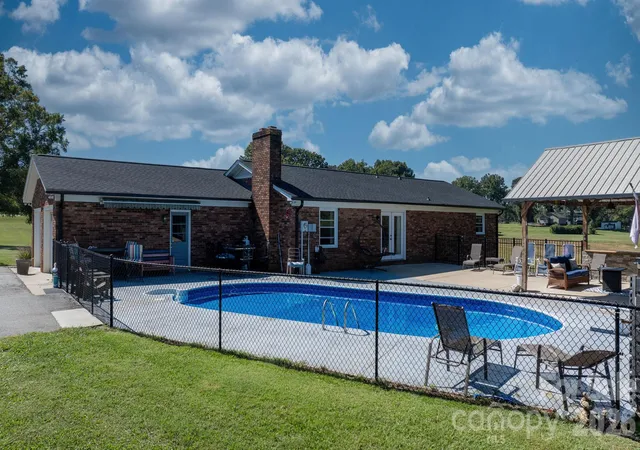 Photo 4 of Single family home for sale at 7546 Long Is Rd, Catawba, NC 28609 | MLS# 4432694 | Listing updated on 2026-10-09