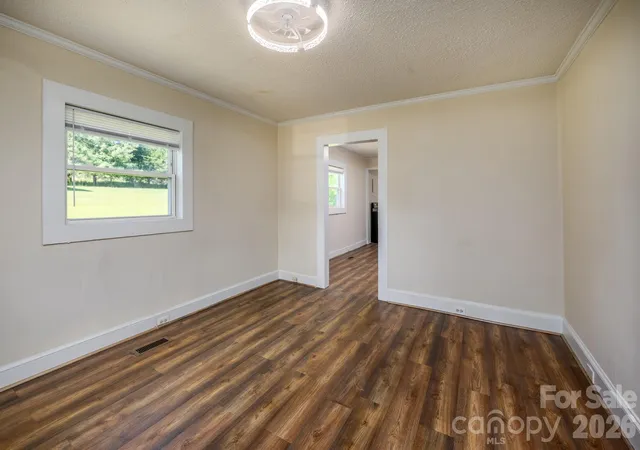 Photo 4 of Single family home for sale at 135 Vinson Rd, Statesville, NC 28677 | MLS# 4432712 | Listing updated on 2026-10-09