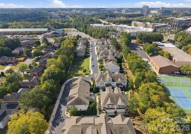 Photo 4 of Townhouse for sale at 9002 Boling Green Dr, Charlotte, NC 28277 | MLS# 4432719 | Listing updated on 2026-10-09