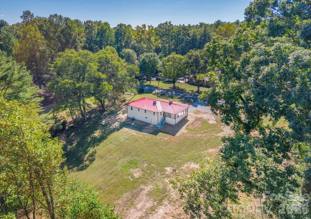 Photo 2 of Single family home for sale at 3078 Pax Hl Rd, Morganton, NC 28655 | MLS# 4432723 | Listing updated on 2026-10-10