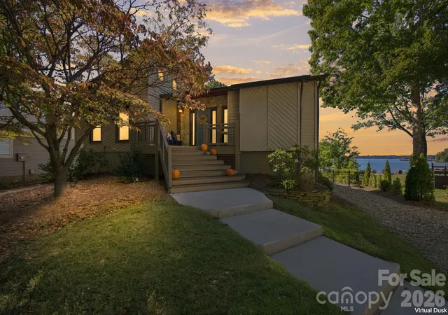 Photo 2 of Single family home for sale at 20625 Is Forest Dr, Cornelius, NC 28031 | MLS# 4432725 | Listing updated on 2026-10-31