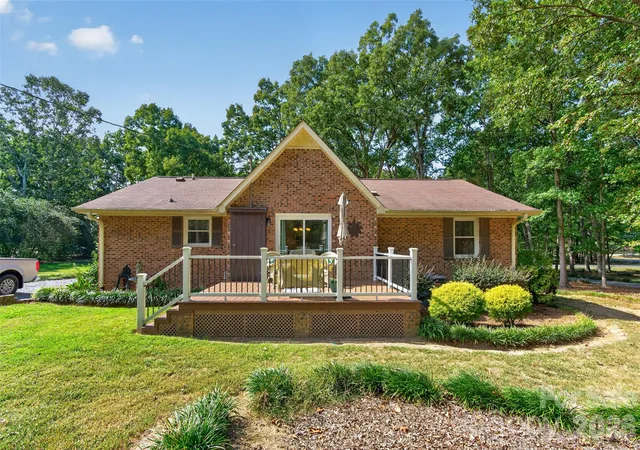Photo 2 of Single family home for sale at 2209 Rainbrook Dr, Monroe, NC 28112 | MLS# 4432727 | Listing updated on 2026-10-15