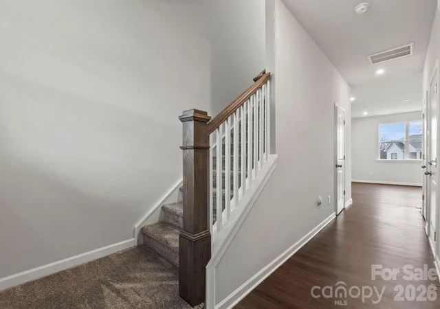 Photo 3 of Single family home for sale at 843 Olde England Dr, Lincolnton, NC 28092 | MLS# 4432730 | Listing updated on 2026-10-10