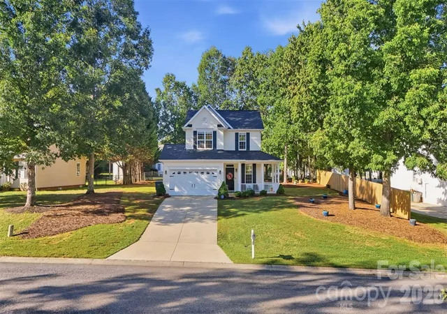 Photo 2 of Single family home for sale at 1242 Laurel Woods Dr, Gastonia, NC 28052 | MLS# 4432740 | Listing updated on 2026-10-10