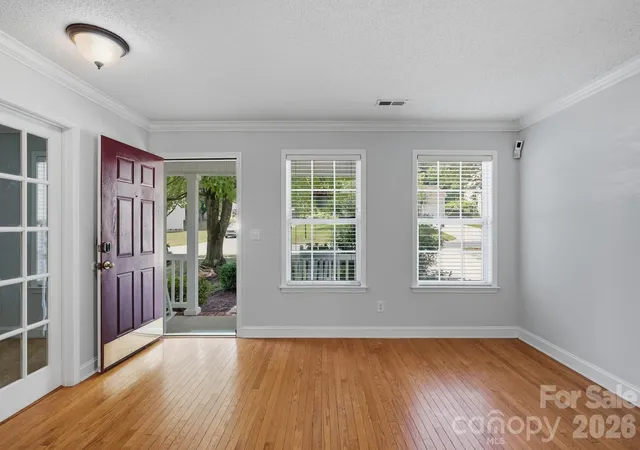 Photo 2 of Single family home for sale at 9406 Golden Pond Dr, Charlotte, NC 28269 | MLS# 4432742 | Listing updated on 2026-10-09