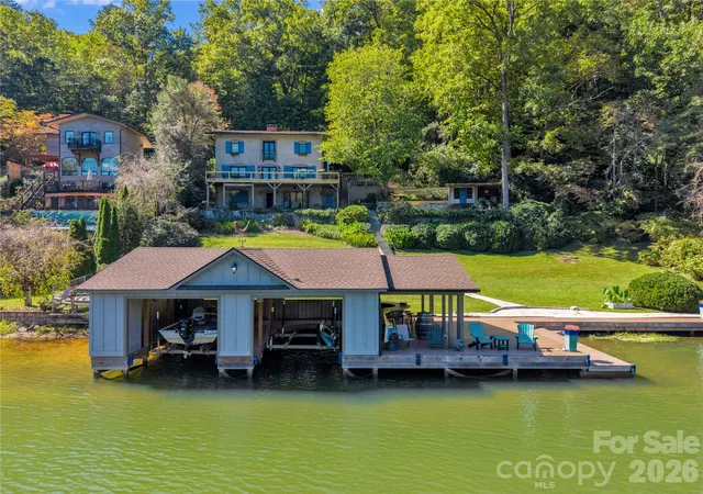 Photo 3 of Single family home for sale at 325 Tryon Bay Cir, Lake Lure, NC 28746 | MLS# 4432745 | Listing updated on 2026-10-09