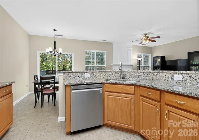 Photo 4 of Single family home for sale at 6617 Haddonfield Pl, Charlotte, NC 28277 | MLS# 4432776 | Listing updated on 2026-10-17