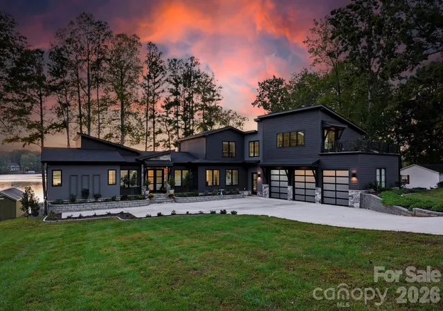 Photo 1 of Single family home for sale at 298 Marietta Rd, Mooresville, NC 28117 | MLS# 4432795 | Listing updated on 2026-10-17