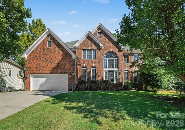 Photo 1 of Single family home for sale at 11538 Shimmering Lake Dr, Charlotte, NC 28214 | MLS# 4432804 | Listing updated on 2026-10-25
