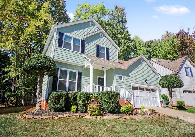 Photo 3 of Single family home for sale at 9732 Whitewood Trl, Charlotte, NC 28269 | MLS# 4432809 | Listing updated on 2026-10-24