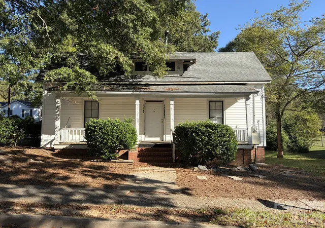 Photo 1 of Single family home for sale at 432 Watts St, Albemarle, NC 28001 | MLS# 4432847 | Listing updated on 2026-10-09