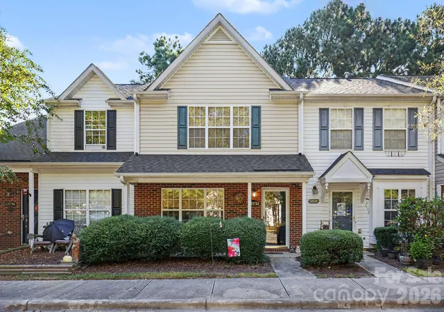Townhouse for sale at 12732 Hennigan Pl Ln, Charlotte, NC 28214 | MLS# 4432851