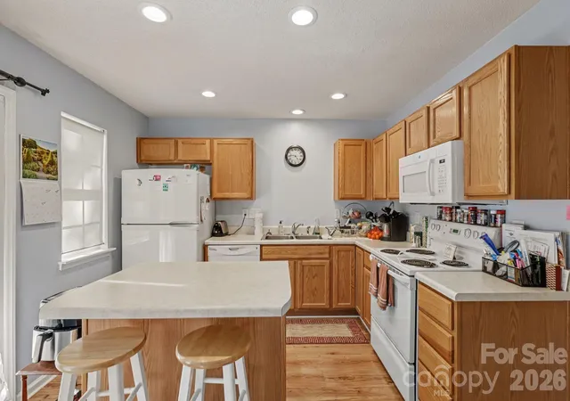 Photo 4 of Townhouse for sale at 12732 Hennigan Pl Ln, Charlotte, NC 28214 | MLS# 4432851 | Listing updated on 2026-10-08