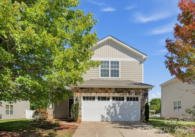 Single family home for sale at 10019 Bristley Rd, Charlotte, NC 28227 | MLS# 4432852