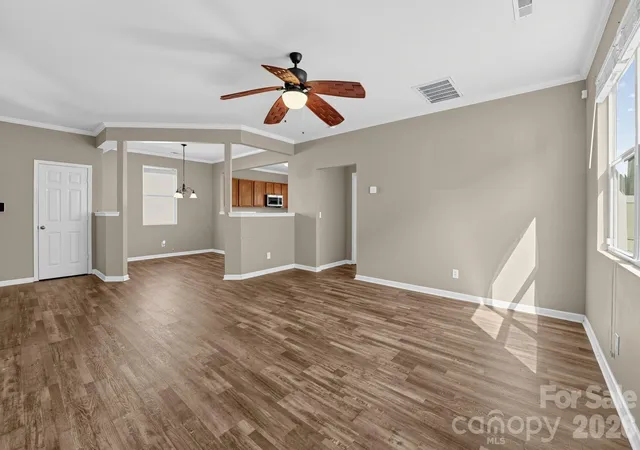 Photo 3 of Single family home for sale at 10019 Bristley Rd, Charlotte, NC 28227 | MLS# 4432852 | Listing updated on 2026-10-10