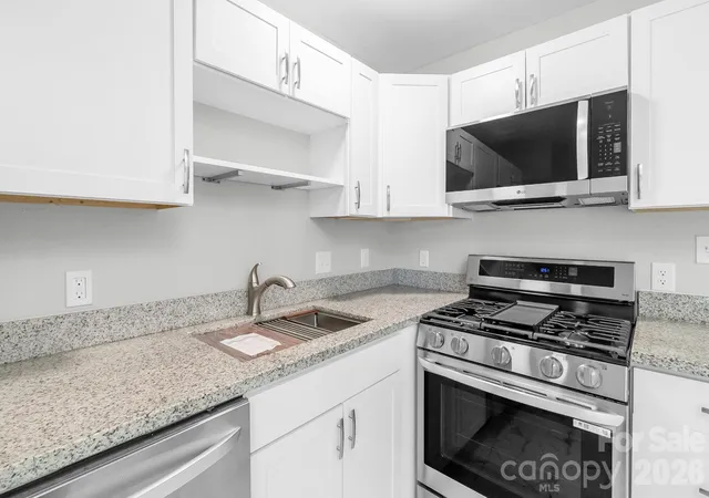 Photo 3 of Condo for sale at 3105 Erskine Dr #49, Charlotte, NC 28205 | MLS# 4432859 | Listing updated on 2026-10-08