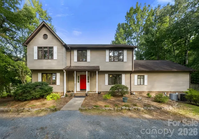 Photo 1 of Single family home for sale at 30061 Della Ln, Albemarle, NC 28001 | MLS# 4432860 | Listing updated on 2026-10-30