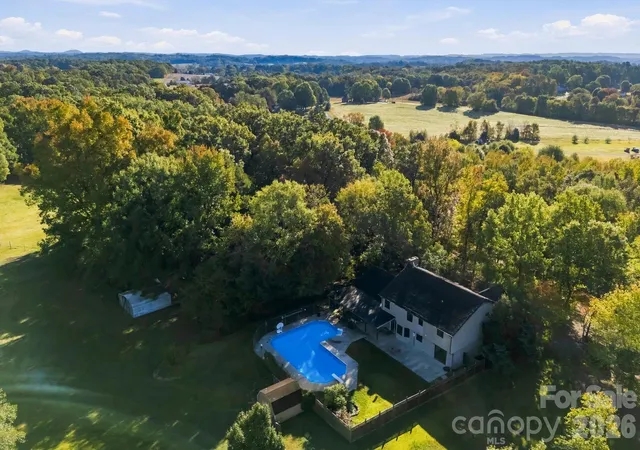 Photo 4 of Single family home for sale at 30061 Della Ln, Albemarle, NC 28001 | MLS# 4432860 | Listing updated on 2026-10-30