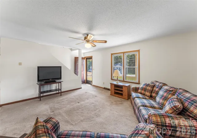 Photo 4 of Single family home for sale at 2207 Beauty St, Statesville, NC 28625 | MLS# 4432861 | Listing updated on 2026-10-29