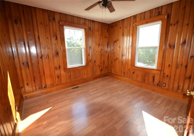 Photo 2 of Single family home for sale at 813 Powell Ave Sw, Valdese, NC 28690 | MLS# 4432871 | Listing updated on 2026-10-10
