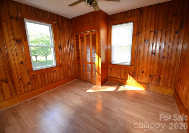 Photo 3 of Single family home for sale at 813 Powell Ave Sw, Valdese, NC 28690 | MLS# 4432871 | Listing updated on 2026-10-10