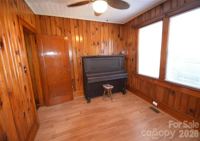 Photo 3 of Single family home for sale at 813 Powell Ave SW, Valdese, NC 28690 | MLS# 4432871 | Listing updated on 2026-10-10