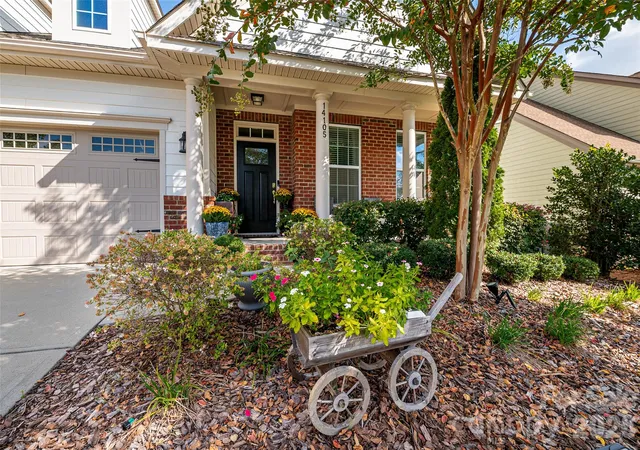Photo 1 of Single family home for sale at 14105 Samuel Merritt Dr, Charlotte, NC 28278 | MLS# 4432884 | Listing updated on 2026-10-10