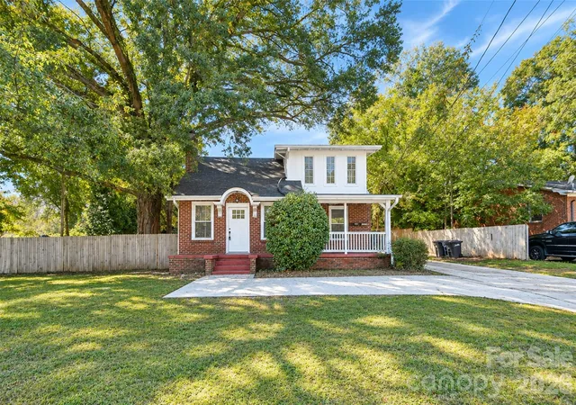 Photo 1 of Multi family home for sale at 322 Salisbury Rd, Statesville, NC 28677 | MLS# 4432896 | Listing updated on 2026-10-18