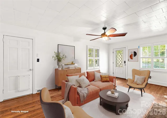 Photo 4 of Single family home for sale at 1008 Grove Ave SW, Lenoir, NC 28645 | MLS# 4432901 | Listing updated on 2026-10-28