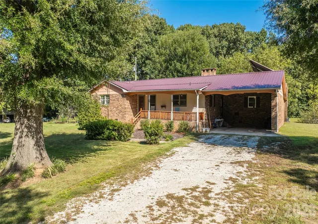 Photo 1 of Sale Pending at 1839 Upper Rd, Seagrove, NC 27341 | MLS# 4432904 | Listing updated on 2026-10-17