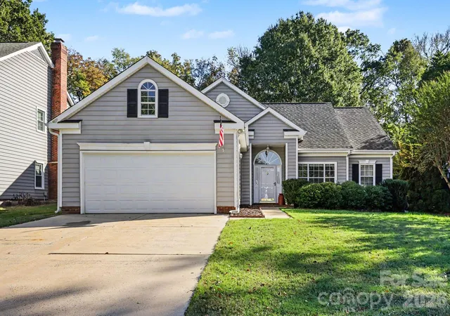 Photo 1 of Single family home for sale at 8524 Albury Walk Ln, Charlotte, NC 28277 | MLS# 4432906 | Listing updated on 2026-10-26
