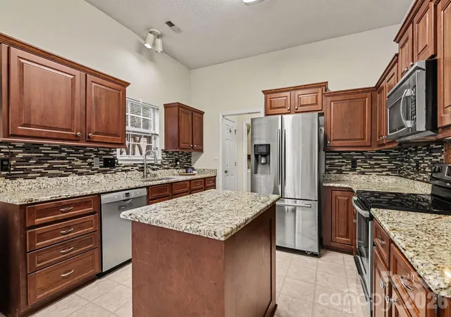 Photo 3 of Single family home for sale at 8524 Albury Walk Ln, Charlotte, NC 28277 | MLS# 4432906 | Listing updated on 2026-10-26