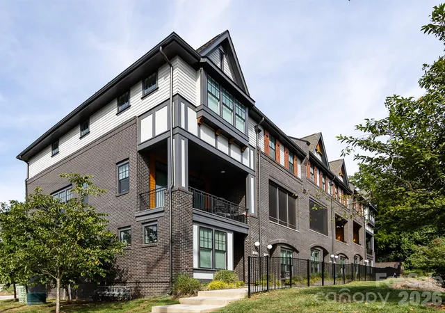 Photo 1 of Townhouse for sale at 3022 Kalex Ct, Charlotte, NC 28204 | MLS# 4432908 | Listing updated on 2026-10-10