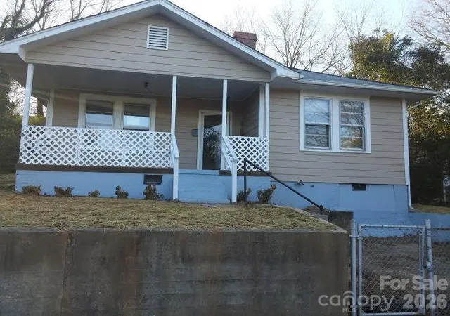Photo 1 of Single family home for sale at 401 S Hill St, Gastonia, NC 28052 | MLS# 4432910 | Listing updated on 2026-10-08