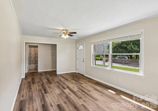 Photo 4 of Single family home for sale at 363 Killian St, Waynesville, NC 28786 | MLS# 4432919 | Listing updated on 2026-10-09