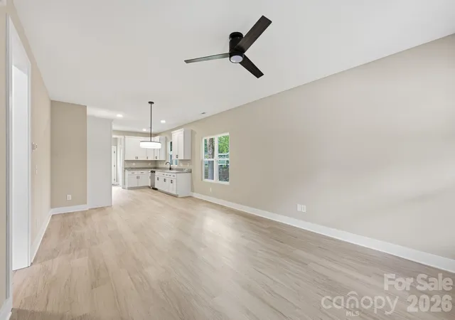 Photo 3 of Single family home for sale at 1031 Houston St, Gastonia, NC 28052 | MLS# 4432924 | Listing updated on 2026-10-09