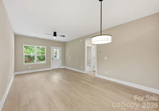 Photo 4 of Single family home for sale at 1031 Houston St, Gastonia, NC 28052 | MLS# 4432924 | Listing updated on 2026-10-09