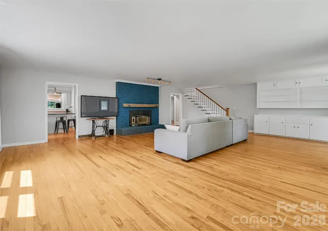 Photo 3 of Single family home for sale at 1110 Queentown Rd, Canton, NC 28716 | MLS# 4432950 | Listing updated on 2026-10-09