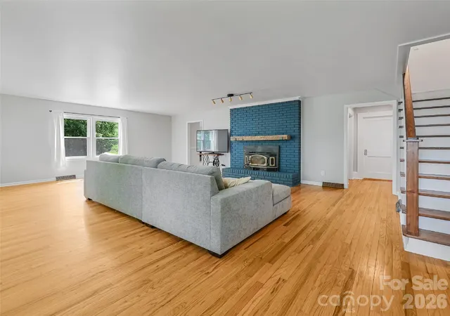 Photo 4 of Single family home for sale at 1110 Queentown Rd, Canton, NC 28716 | MLS# 4432950 | Listing updated on 2026-10-09