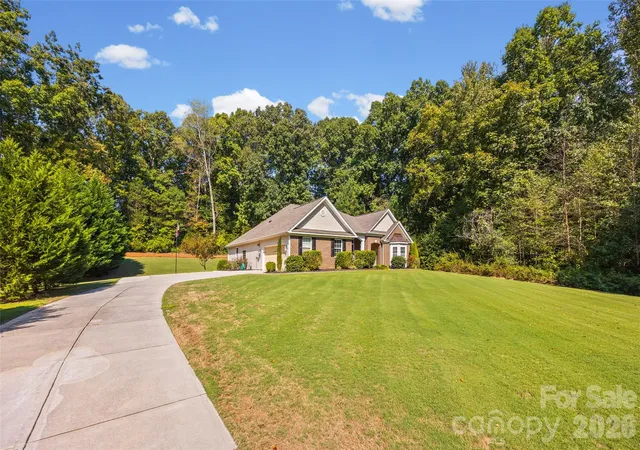 Photo 3 of Single family home for sale at 2429 Emma Grace Ln, Rock Hill, SC 29732 | MLS# 4432974 | Listing updated on 2026-10-20