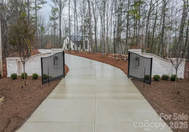 Photo 2 of Mansion for sale at 6973 Secrest Shortcut Rd, Indian Trail, NC 28079 | MLS# 4432981 | Listing updated on 2026-10-09