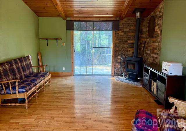 Photo 4 of Single family home for sale at 898 Rock Crk Rd, Burnsville, NC 28714 | MLS# 4432985 | Listing updated on 2026-10-10