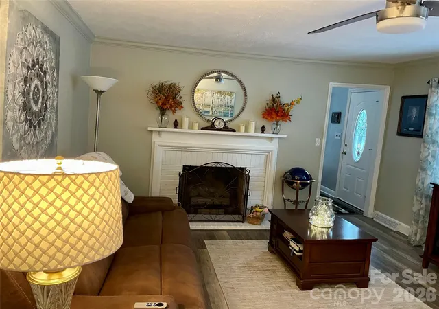 Photo 3 of Single family home for sale at 839 W Garrison Blvd, Gastonia, NC 28052 | MLS# 4432993 | Listing updated on 2026-10-09