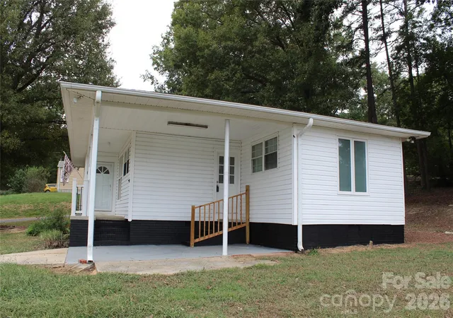 Photo 3 of Single family home for sale at 31610 Morton Rd, Albemarle, NC 28001 | MLS# 4433030 | Listing updated on 2026-10-10