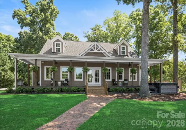 Single family home for sale at 114 Kilkee Ln, Mooresville, NC 28117 | MLS# 4433034