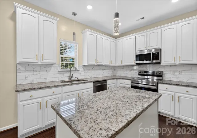 Photo 3 of Single family home for sale at 11019 Woods Cor Ct, Charlotte, NC 28277 | MLS# 4433037 | Listing updated on 2026-10-09