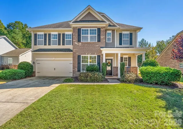 Photo 1 of Single family home for sale at 7810 Grv Hall Ave, Mint Hill, NC 28227 | MLS# 4433043 | Listing updated on 2026-10-22