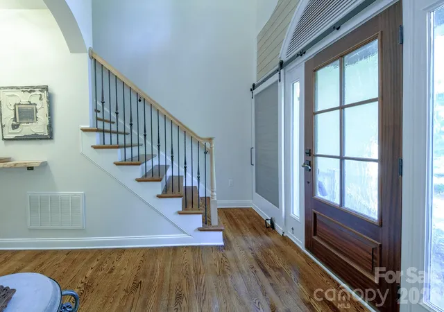 Photo 3 of Single family home for sale at 9330 Valley Rd, Charlotte, NC 28270 | MLS# 4433044 | Listing updated on 2026-10-10